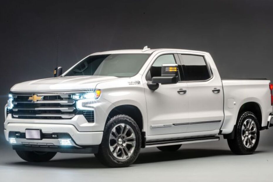 Chevrolet Silverado.