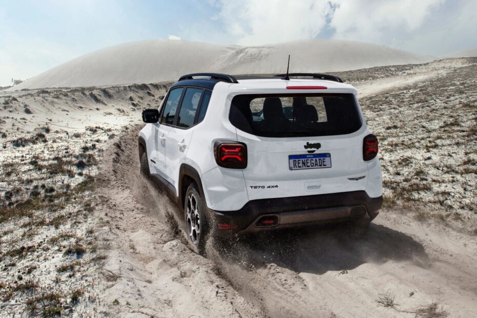 Traseira do Jeep Renegade.