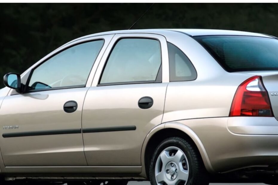 Corsa Sed. Maxx 1.4 8V ECONOFLEX 4p 2012