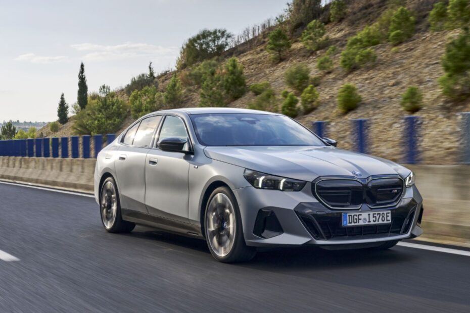 BMW i5.