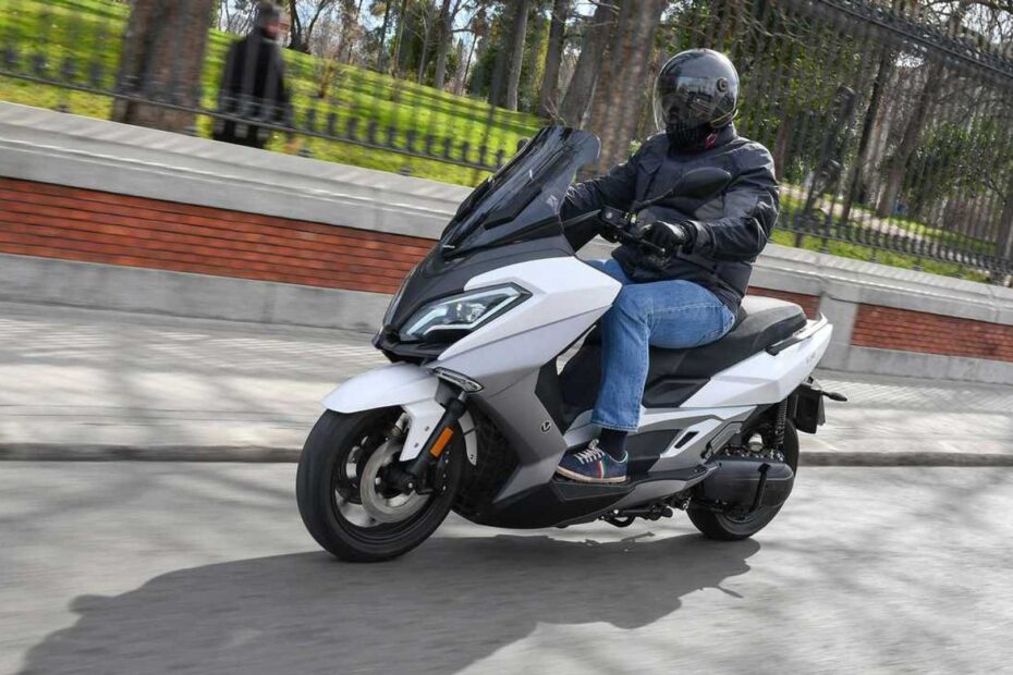 BYD quer investir em motos elétricas.