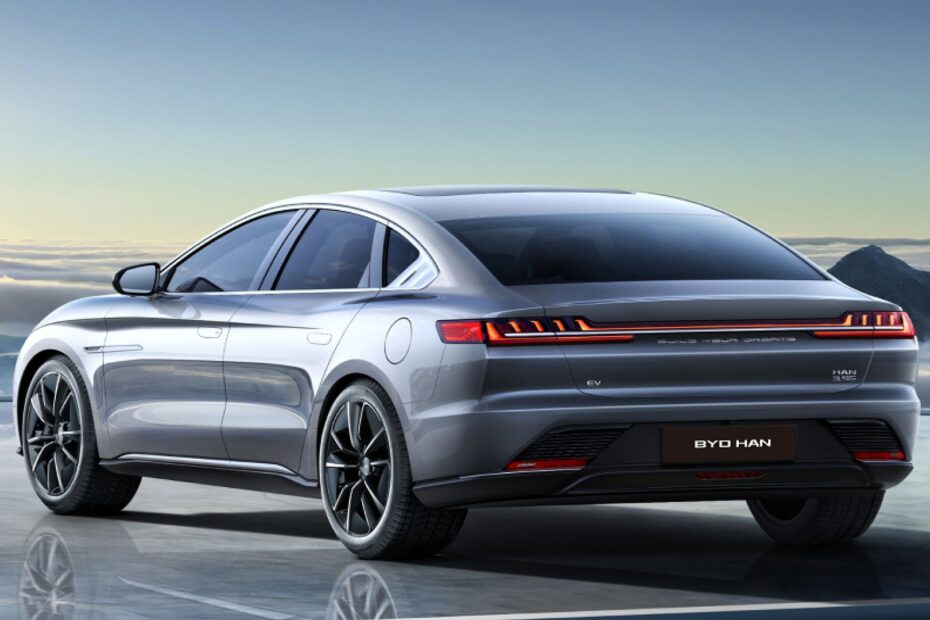 BYD pode estar querendo abrir fábrica nos EUA.