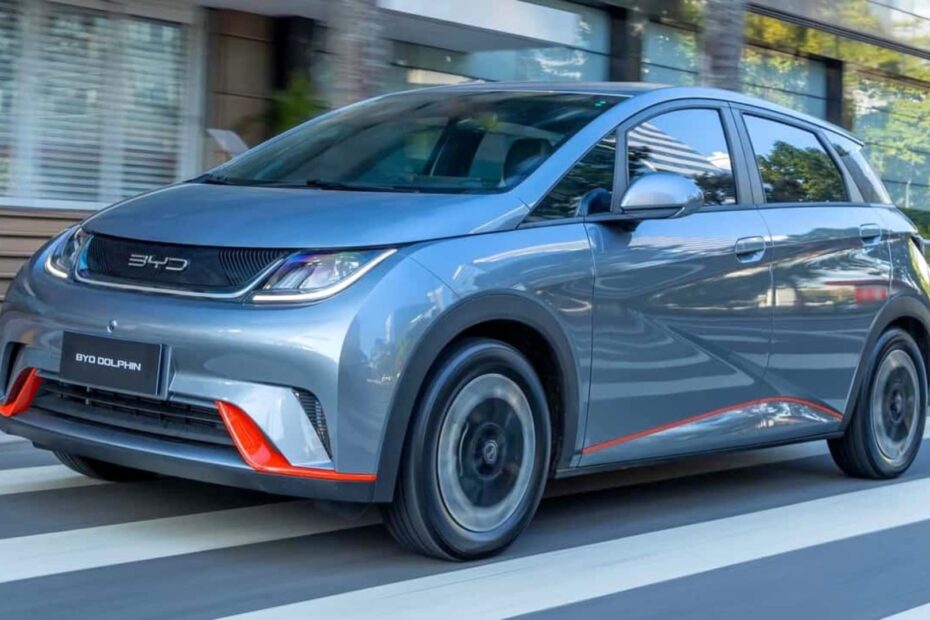 BYD Dolphin.