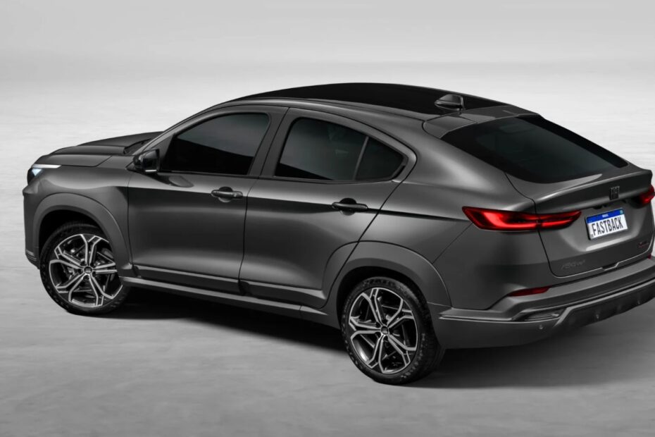 Fiat Fastback 2024.