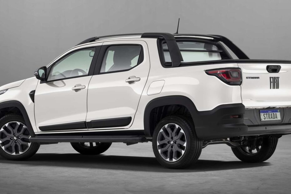 Fiat Strada 2024