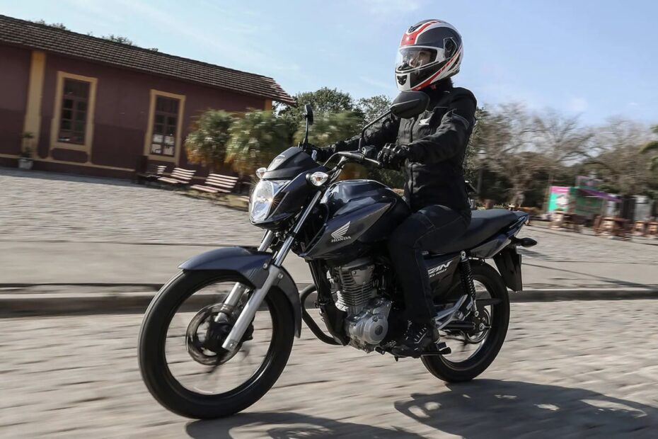 Honda CG 160 Fan Movimento.
