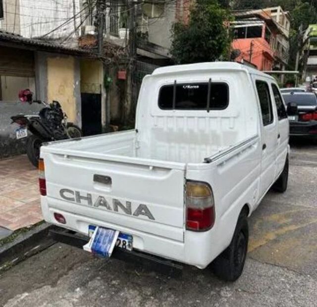 Carros com nomes polêmicos que fariam sucesso no Brasil