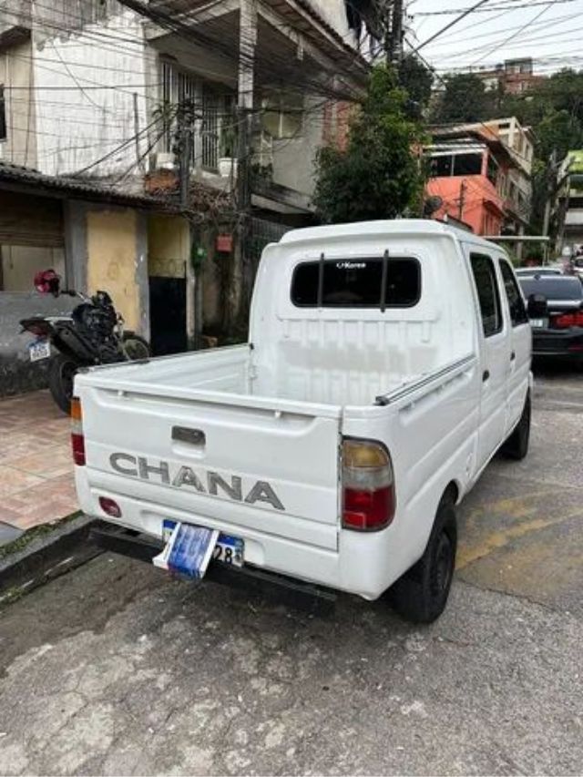 5 Carros com nomes polêmicos que fariam sucesso no Brasil!