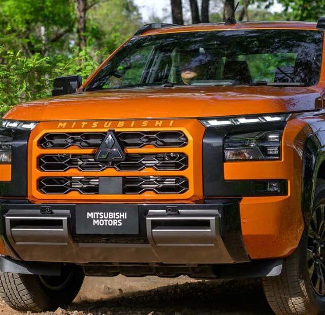 L200 Triton.