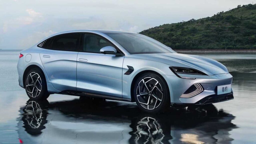 Carros BYD estão sofrendo com problemas de qualidade. 
