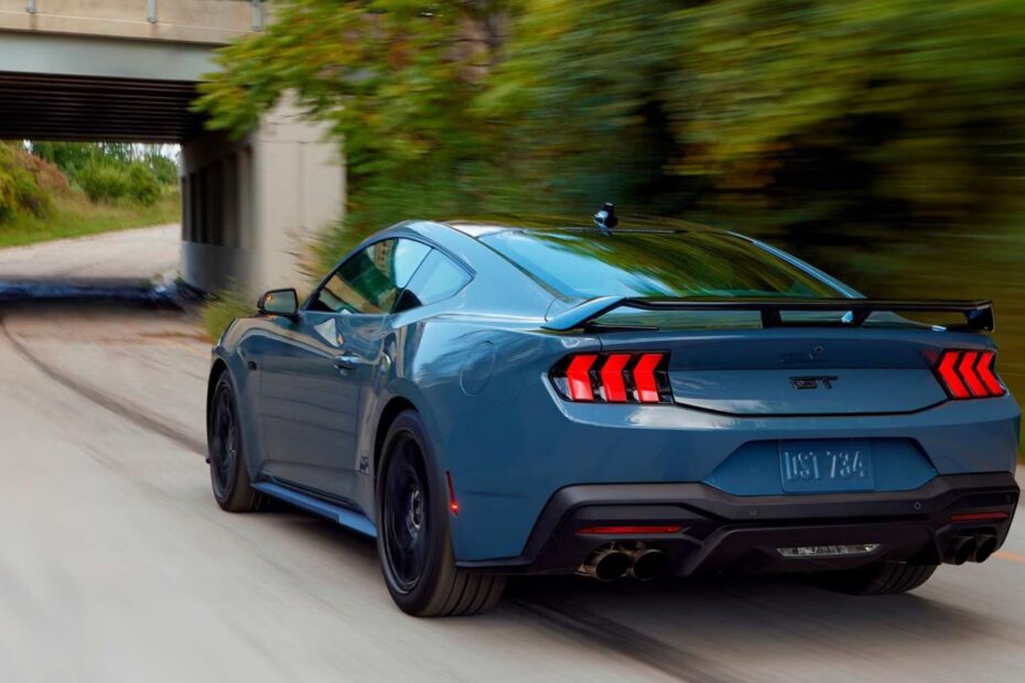 Mustang GT.