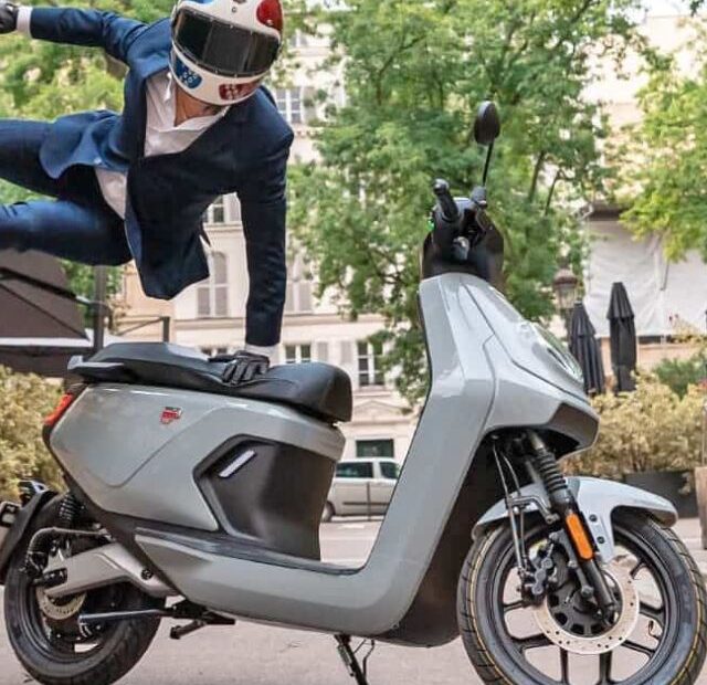 Motivos para Optar por uma Scooter Elétrica