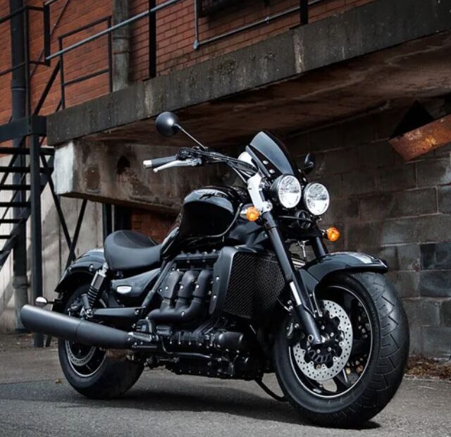 A nova Moto Triumph Rocket 3 Storm de 182 cv acaba de surgir