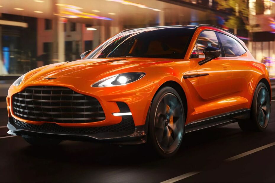Aston Martin DBX707 2025