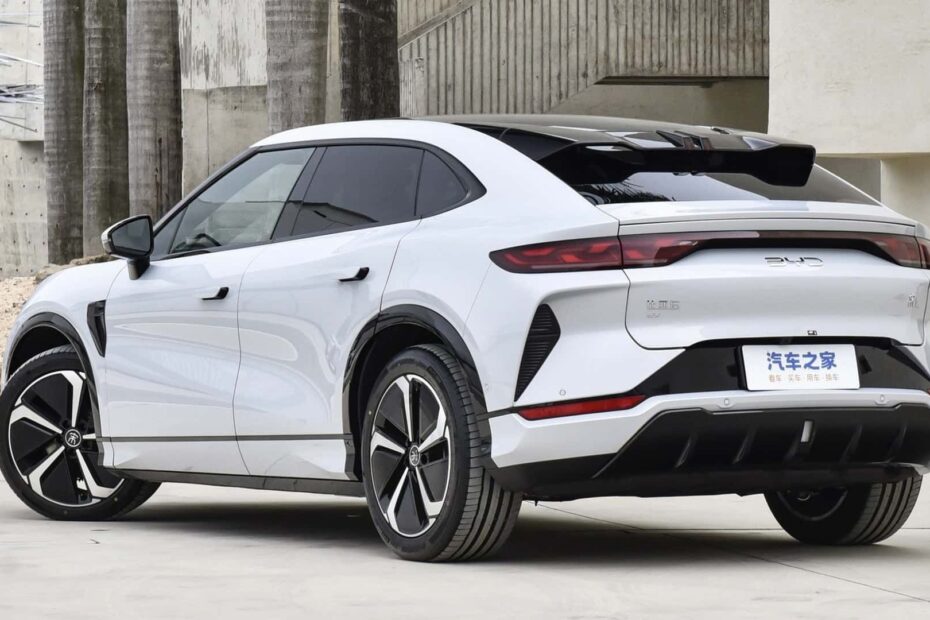China diz que os carros elétricos irão ficar ainda mais baratos.