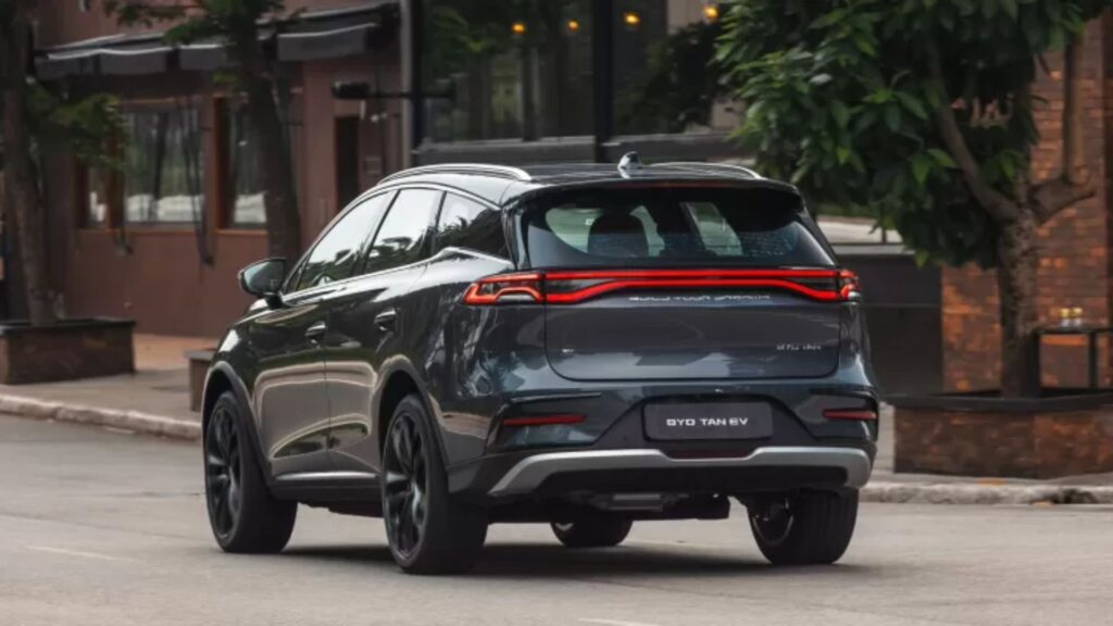 BYD Tan EV
