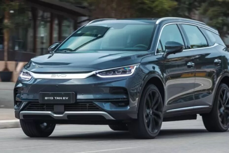 BYD Tan EV