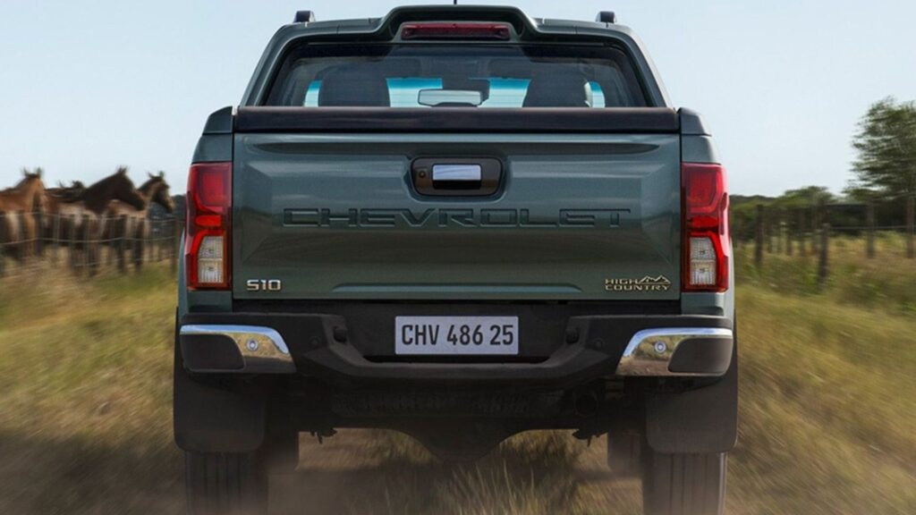 Traseira da Chevrolet S10 2025.