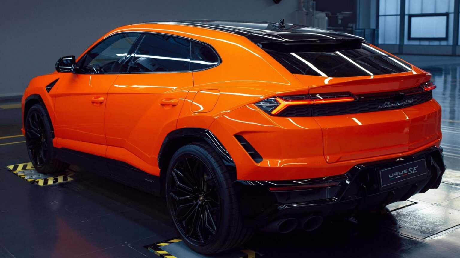 Nova Lamborghini Urus SE 2025 Agora Tem Motor Híbrido De 800 Cv - IPVA ...