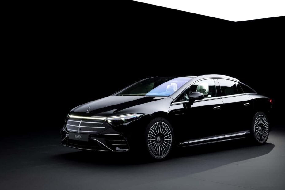 Mercedes EQS 2025
