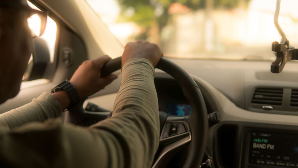 Como virar Uber sem ter carro?