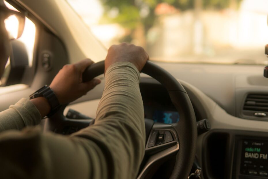 Como virar Uber sem ter carro?