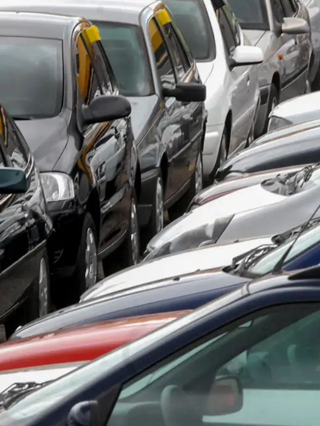 5 carros de até R$ 30 mil que valem a pena comprar