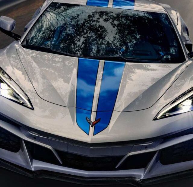 Chevrolet Corvette E-Ray.