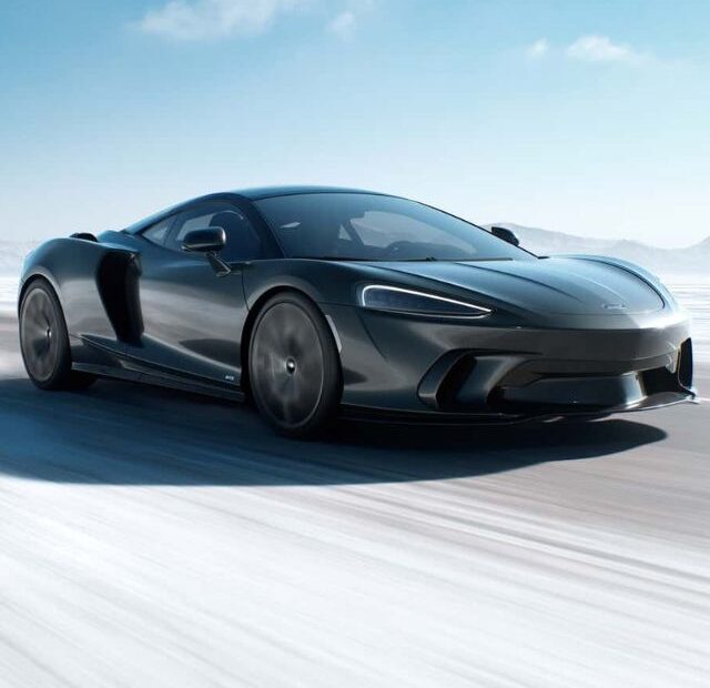 Nova McLaren GTS 2024 ganha V8