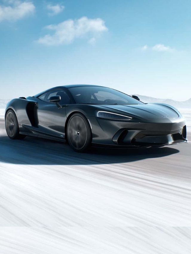 Nova McLaren GTS 2024 ganha V8 e chega a 326 km/h!