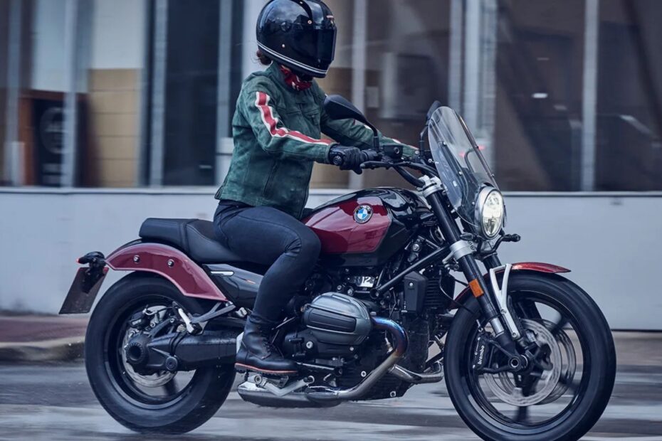 BMW R12.