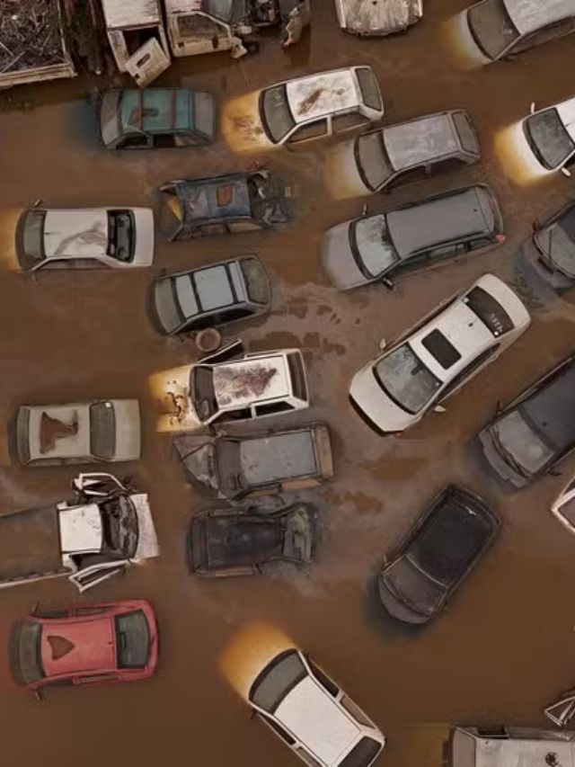 O que será feito com os carros destruídos no Rio Grande do Sul?