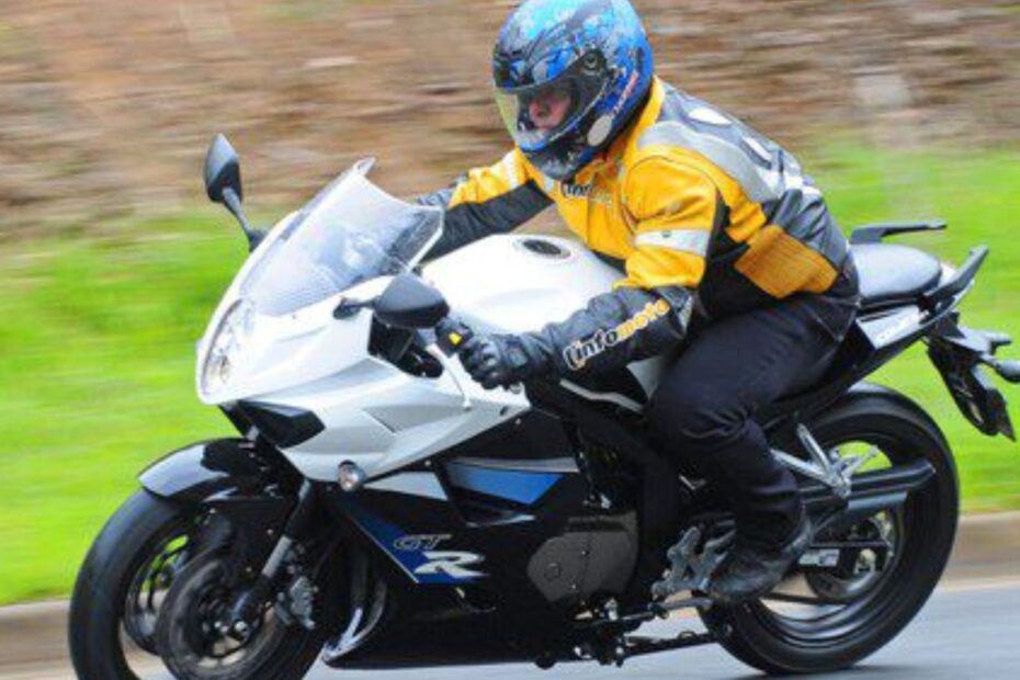 Kasinski Comet GT 250 R EFI