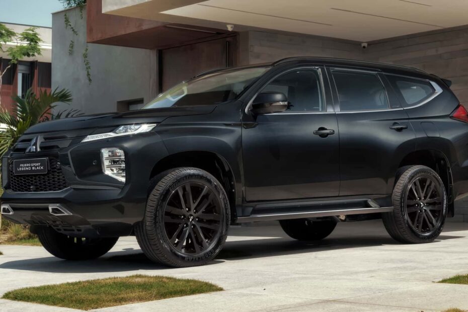 Pajero Sport Legend Black