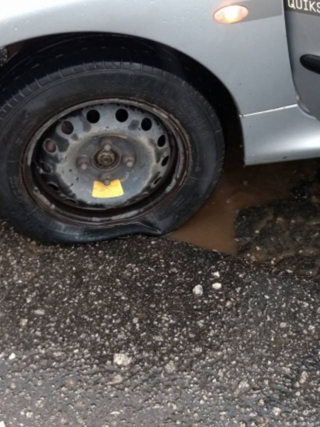 Por que é melhor acelerar ao passar por alguns buracos?