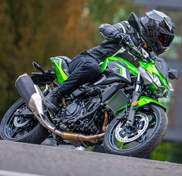 Kawasaki Z500.
