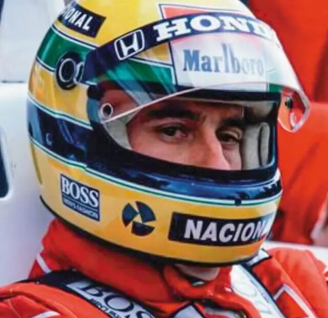 Capacete do Senna