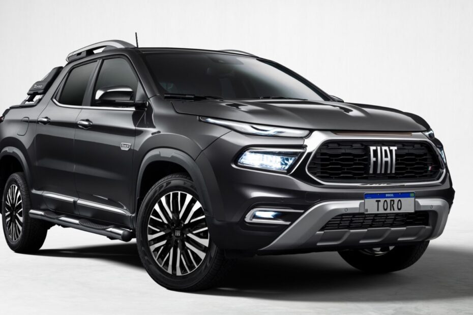Fiat Toro 2025 preto em fundo branco