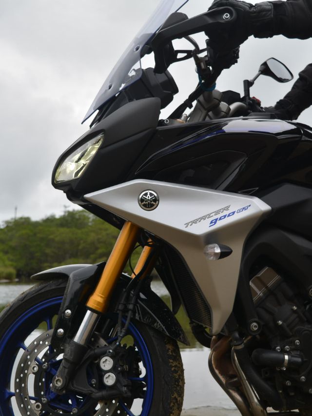 Yamaha lança a Tracer 900 GT 2025 com poucas melhorias!