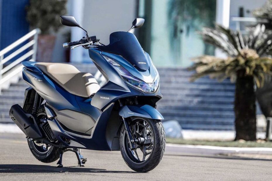 Dianteira da Honda PCX 160.