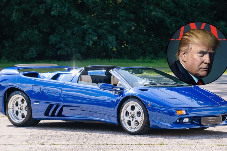 Lamborghini Diablo VT Roadster 1997 do Trump parada de lado.