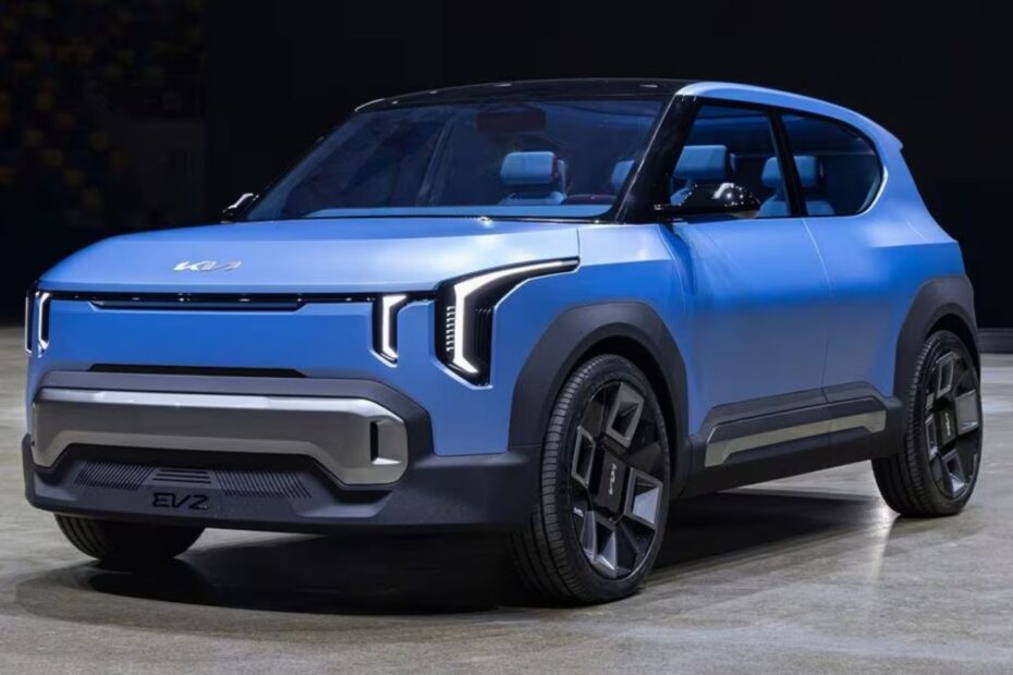 Kia EV2 parado na diagonal.