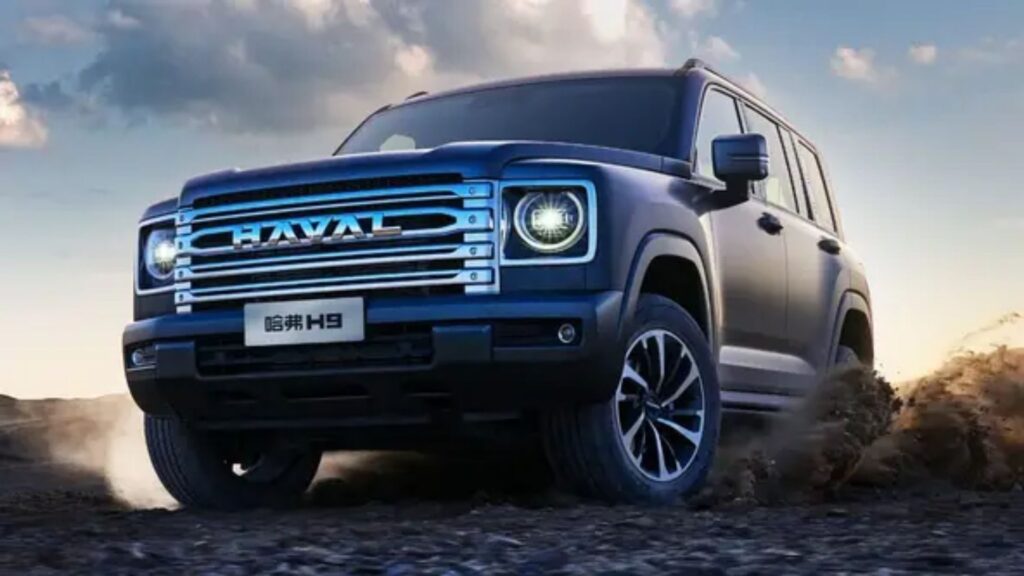 Haval H9 na diagonal.