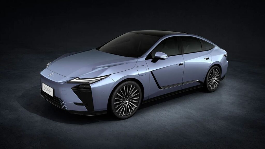 Novo Lexus ES 2026 azul na diagonal.
