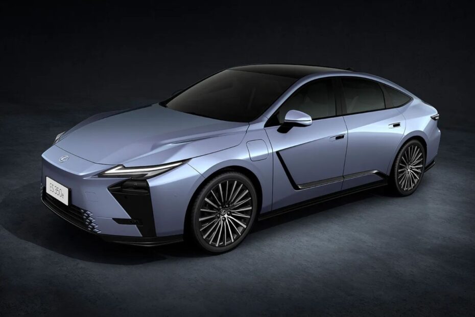 Novo Lexus ES 2026 azul na diagonal.