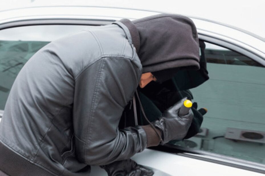 Donos de carros furtados podem pegar o IPVA de volta.