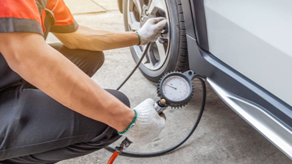 Aprenda a maneira correta de calibrar seus pneus.