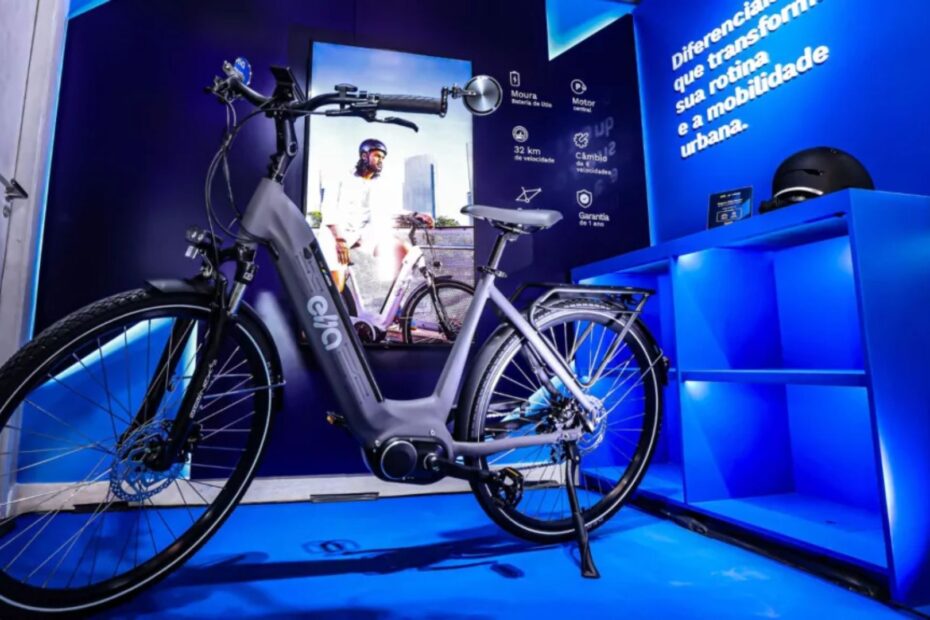 Bicicleta elétrica da Moura chamada Ella URB80.