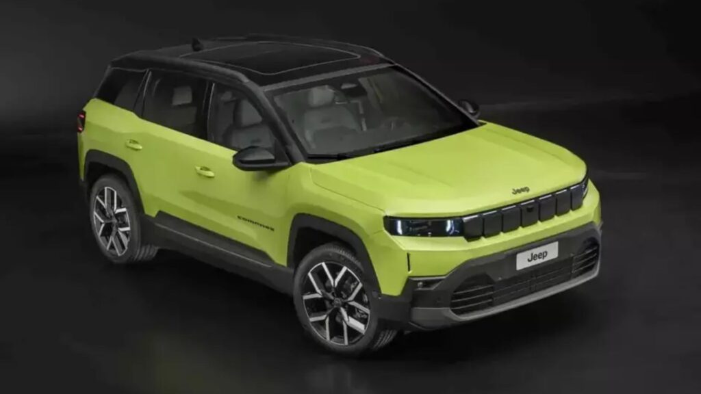 Jeep Compass 2026 verde na diagonal em um fundo escuro.
