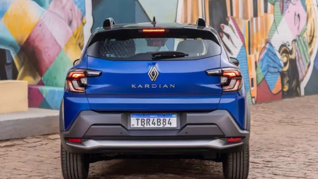 Traseira do Renault Kardian 2026 azul.